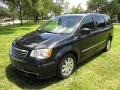 Chrysler Town & Country Touring Brilliant Black Crystal Pearl photo #72
