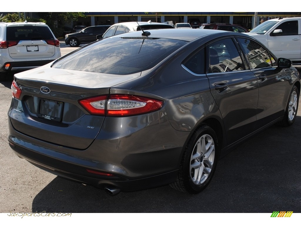 2014 Fusion SE - Sterling Gray / Charcoal Black photo #9