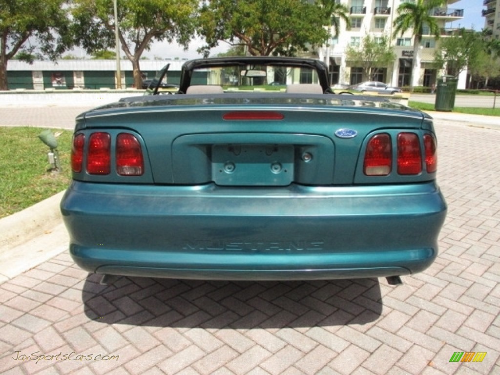 1996 Mustang V6 Convertible - Pacific Green Metallic / Grey Cloth photo #7