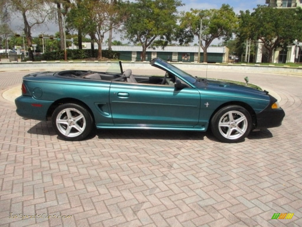 1996 Mustang V6 Convertible - Pacific Green Metallic / Grey Cloth photo #11