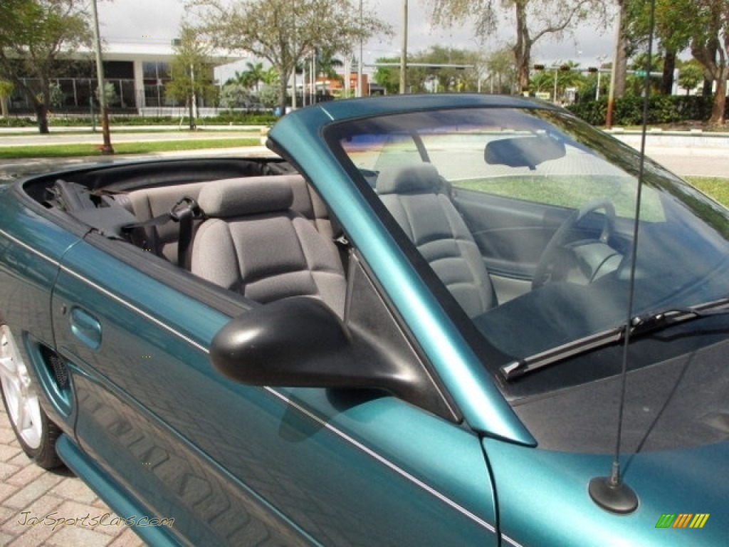1996 Mustang V6 Convertible - Pacific Green Metallic / Grey Cloth photo #21
