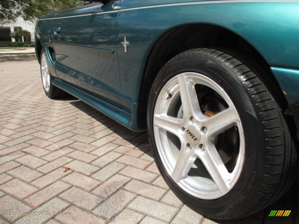 1996 Mustang V6 Convertible - Pacific Green Metallic / Grey Cloth photo #24