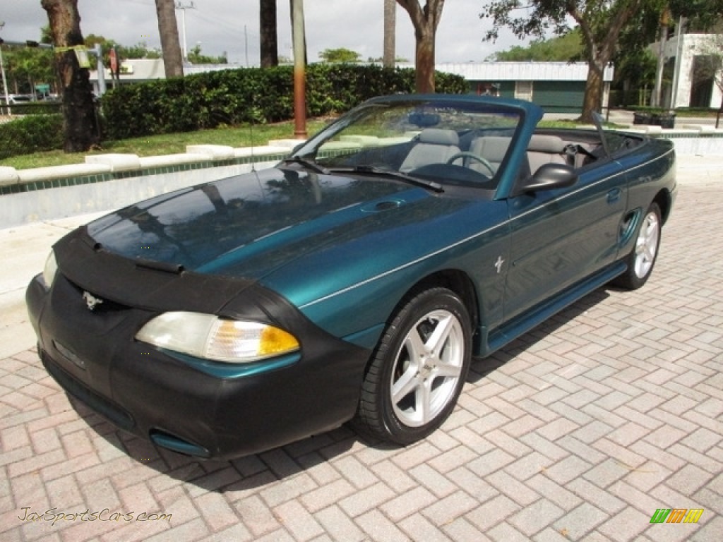1996 Mustang V6 Convertible - Pacific Green Metallic / Grey Cloth photo #33