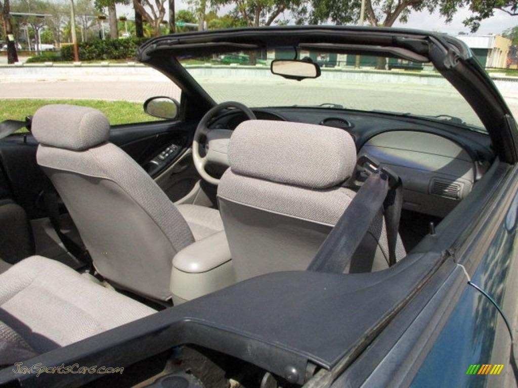 1996 Mustang V6 Convertible - Pacific Green Metallic / Grey Cloth photo #34