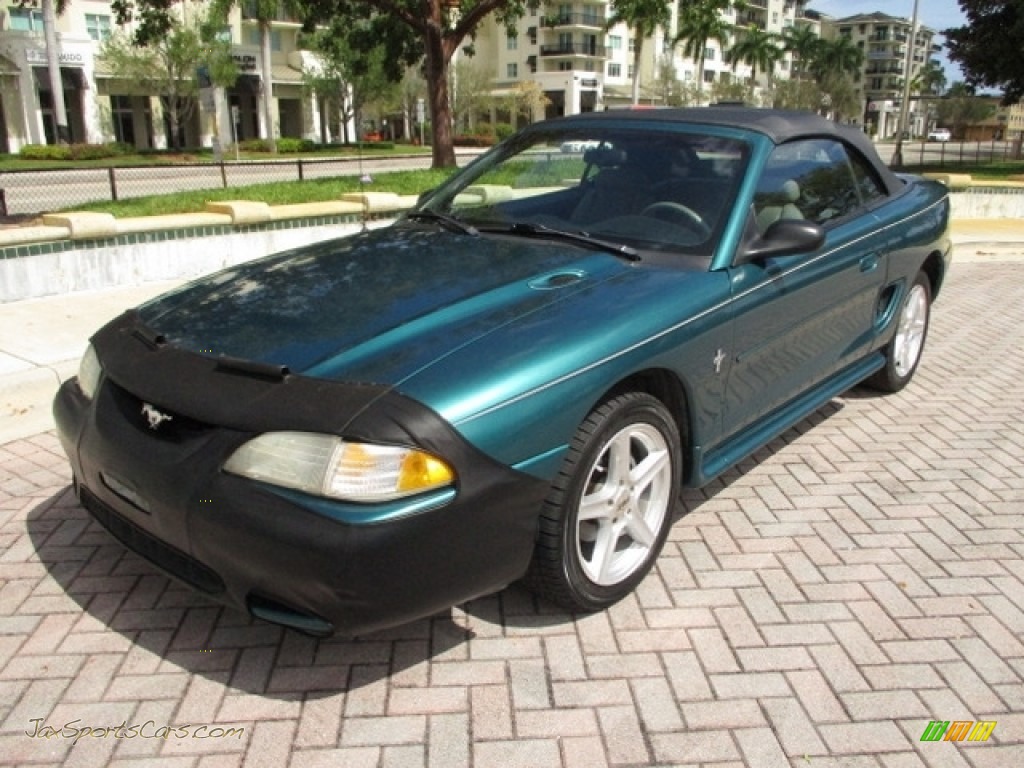 1996 Mustang V6 Convertible - Pacific Green Metallic / Grey Cloth photo #45