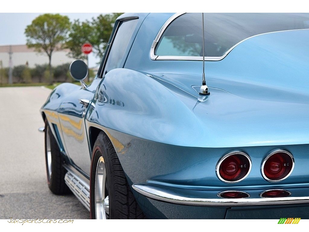 1967 Corvette Coupe - Marina Blue / White/Black photo #14