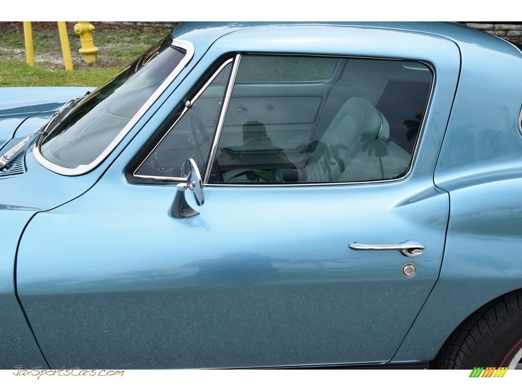 1967 Corvette Coupe - Marina Blue / White/Black photo #35