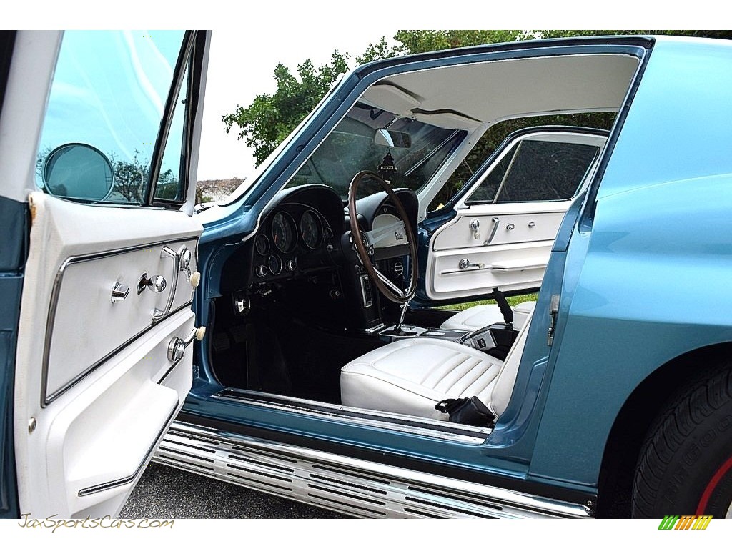 1967 Corvette Coupe - Marina Blue / White/Black photo #61