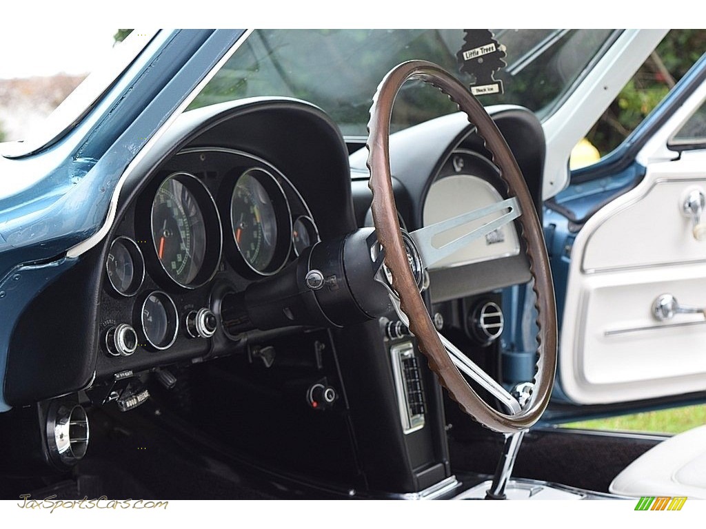 1967 Corvette Coupe - Marina Blue / White/Black photo #63