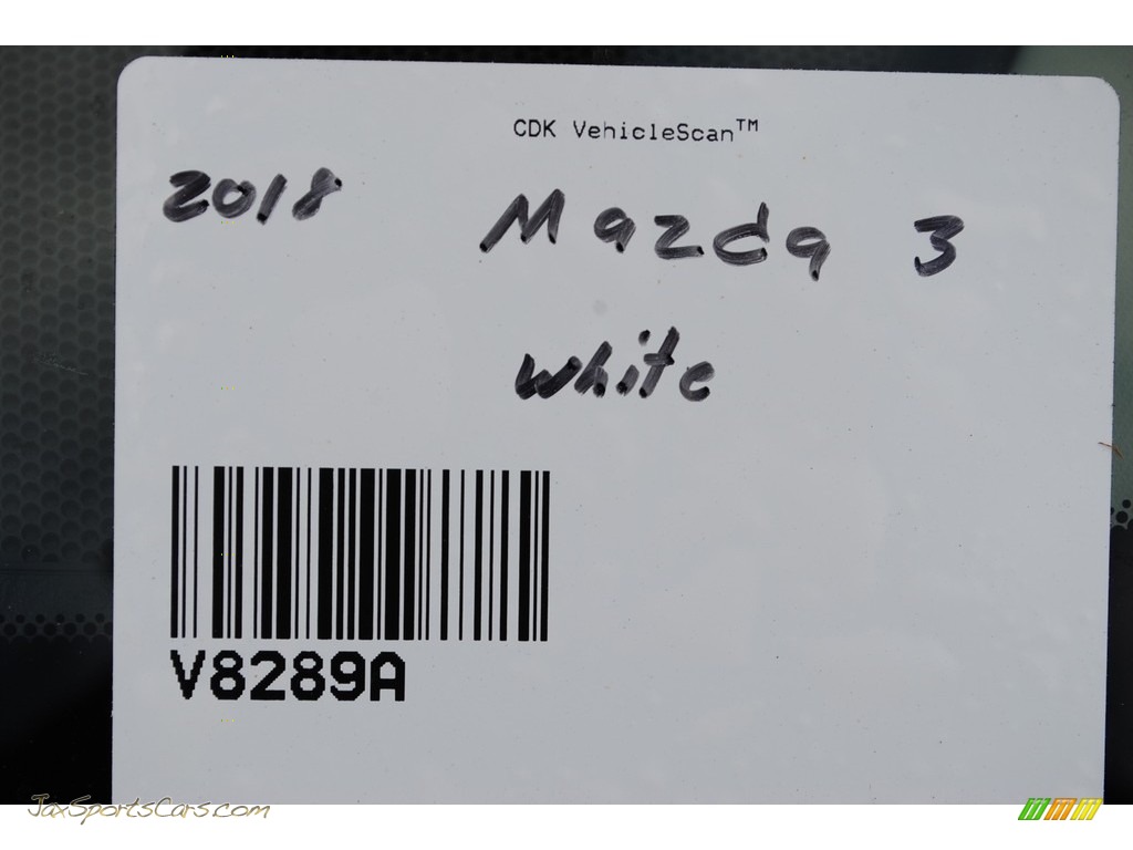 2018 MAZDA3 Touring 5 Door - Snowflake White Pearl Mica / Black photo #20