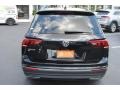 Volkswagen Tiguan SE Deep Black Pearl photo #8