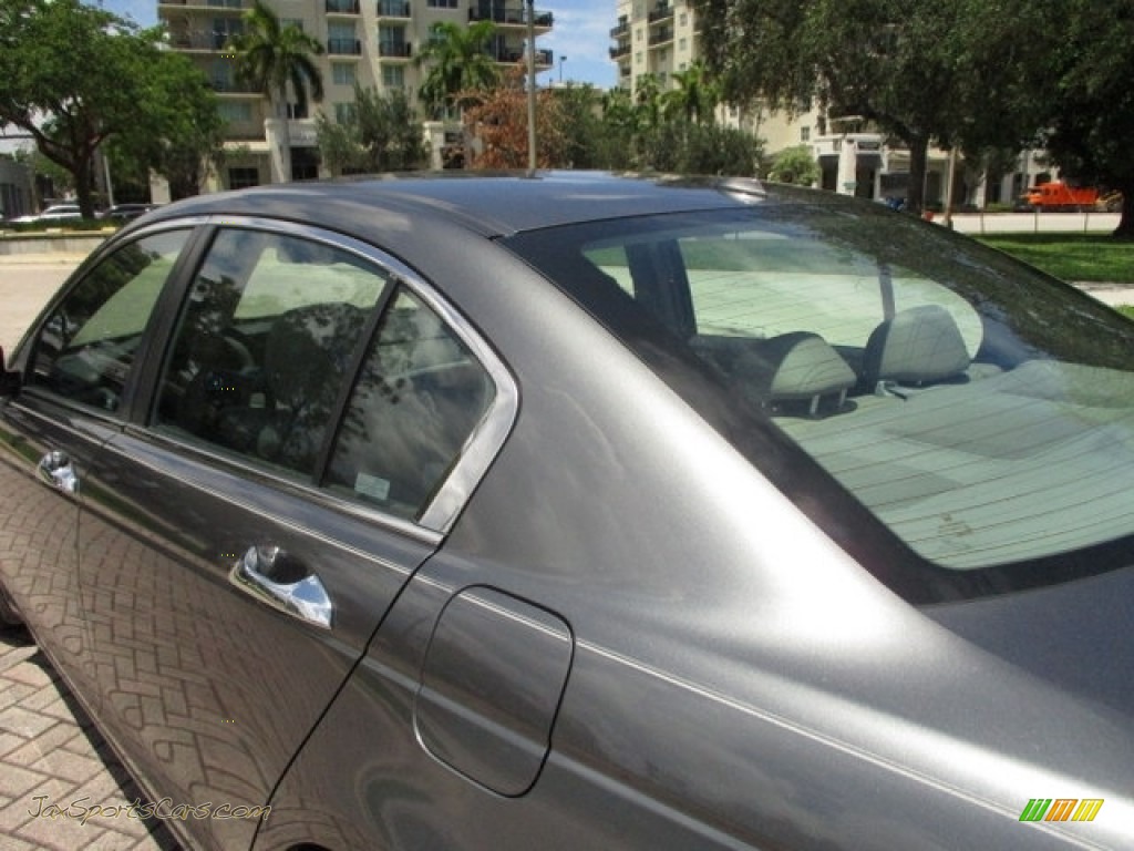2009 Accord EX-L V6 Sedan - Polished Metal Metallic / Gray photo #23