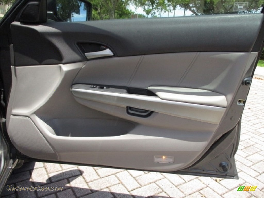 2009 Accord EX-L V6 Sedan - Polished Metal Metallic / Gray photo #24