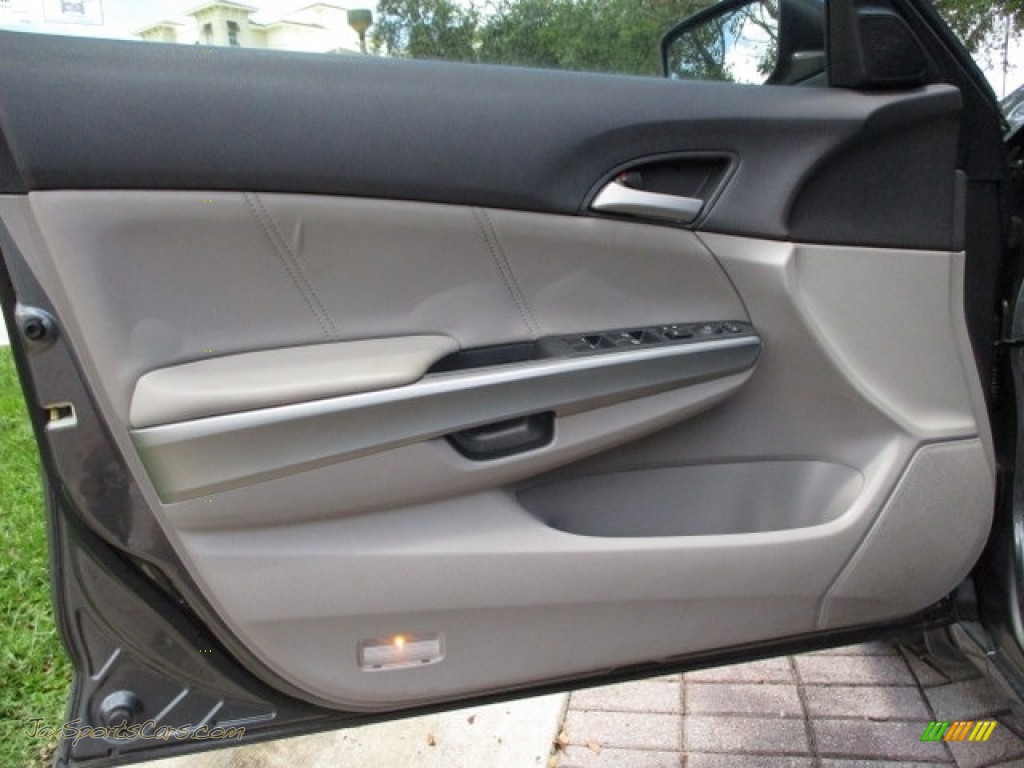 2009 Accord EX-L V6 Sedan - Polished Metal Metallic / Gray photo #33