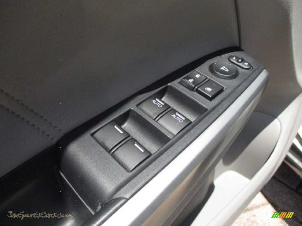 2009 Accord EX-L V6 Sedan - Polished Metal Metallic / Gray photo #45