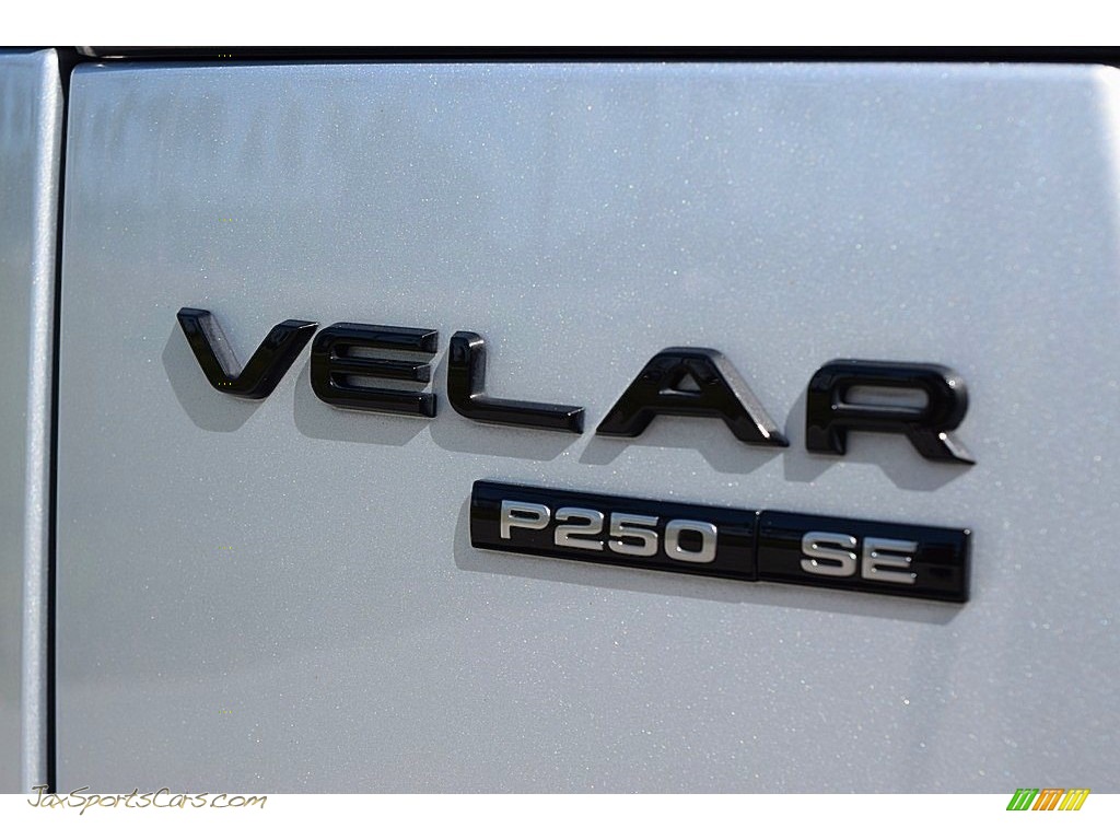 2018 Range Rover Velar R Dynamic SE - Indus Silver Metallic / Light Oyster/Ebony photo #19