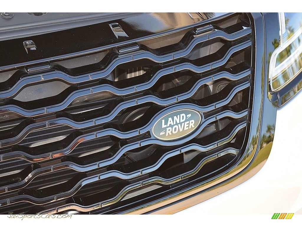 2018 Range Rover Velar R Dynamic SE - Indus Silver Metallic / Light Oyster/Ebony photo #44