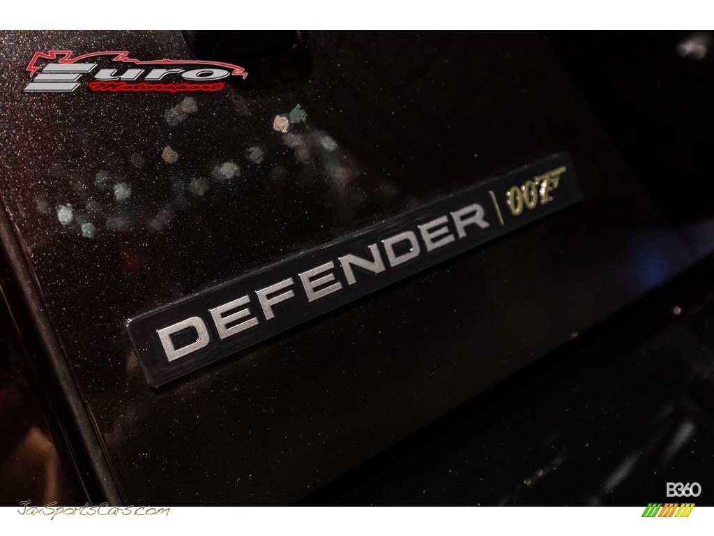 2022 Defender 110 Bond Edition/007 - Santorini Black Metallic / Ebony photo #59