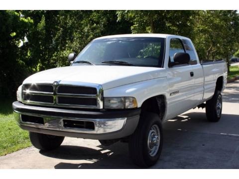 Bright White 2001 Dodge Ram 2500 ST Quad Cab 4x4
