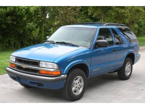Space Blue Metallic 2000 Chevrolet Blazer LS 4x4