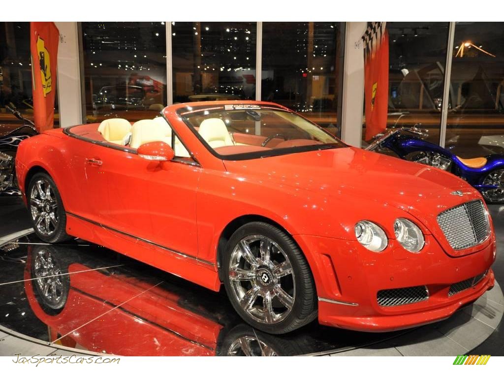 St. James Red / Magnolia Bentley Continental GTC St. James Red / Magnolia Bentley Continental GTC