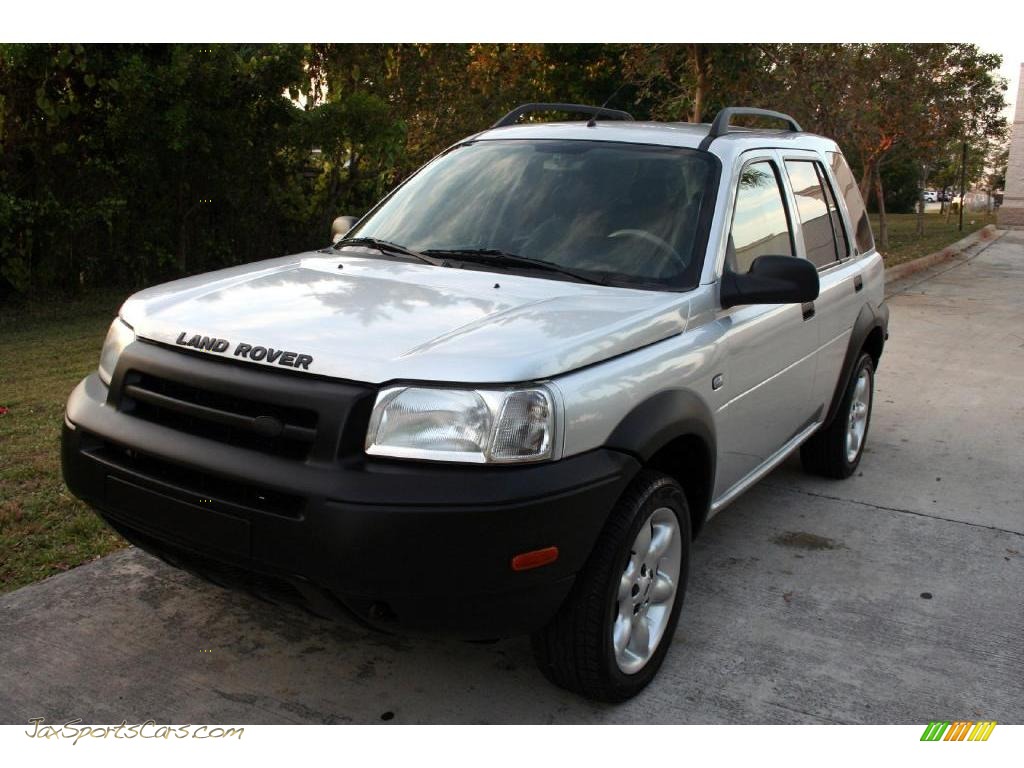 Zambezi Silver Metallic / Smokestone Land Rover Freelander SE Zambezi Silver Metallic / Smokestone Land Rover Freelander SE