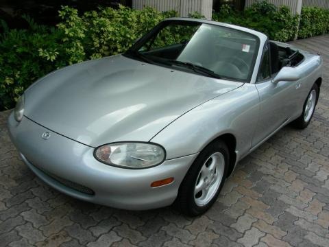 Highlight Silver Metallic 1999 Mazda MX-5 Miata Roadster