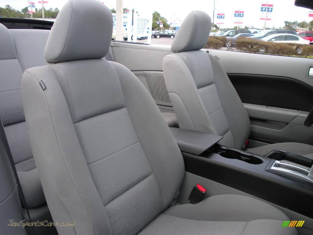 2008 Mustang V6 Deluxe Convertible - Vapor Silver Metallic / Light Graphite photo #20