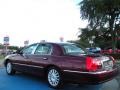 Lincoln Town Car Signature Autumn Red Metallic photo #3