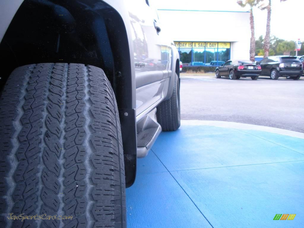 2004 Colorado Z71 Extended Cab - Silver Birch Metallic / Sport Pewter photo #10