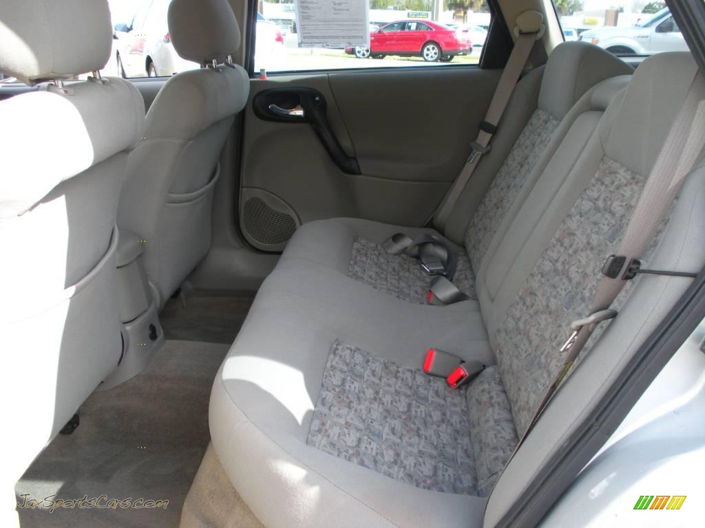 2003 L Series LW300 Wagon - Bright Silver / Gray photo #14
