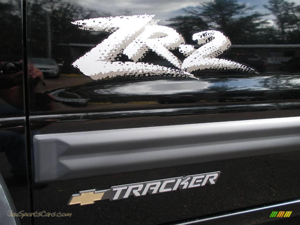 2003 Tracker ZR2 4WD Hard Top - Black / Medium Gray photo #9