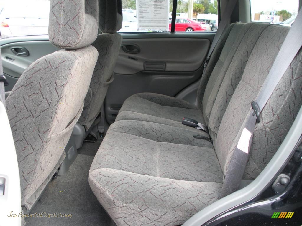2003 Tracker ZR2 4WD Hard Top - Black / Medium Gray photo #15