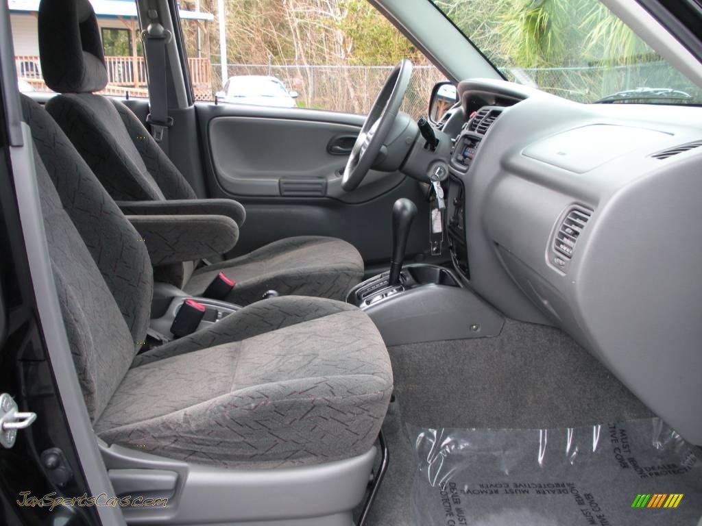 2003 Tracker ZR2 4WD Hard Top - Black / Medium Gray photo #17