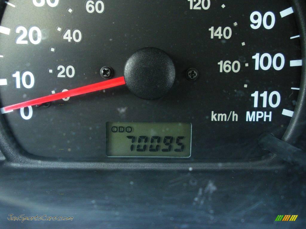 2003 Tracker ZR2 4WD Hard Top - Black / Medium Gray photo #22