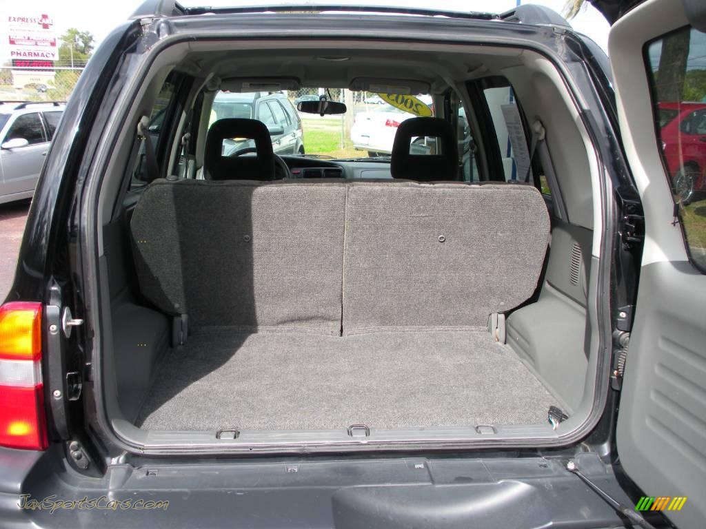 2003 Tracker ZR2 4WD Hard Top - Black / Medium Gray photo #27