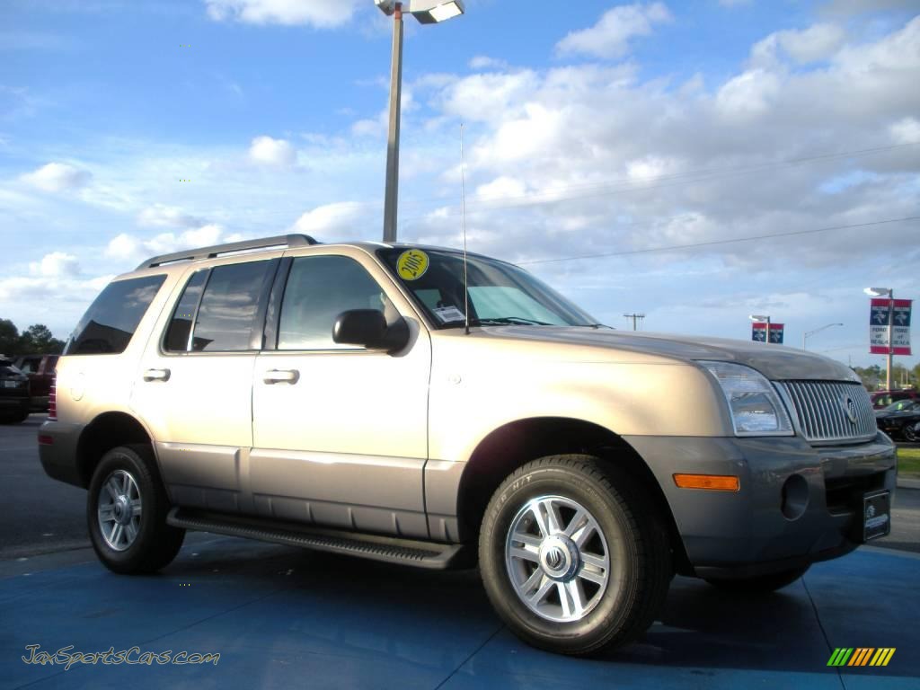 2005 Mountaineer V6 AWD - Light French Silk Metallic / Medium Dark Parchment photo #7