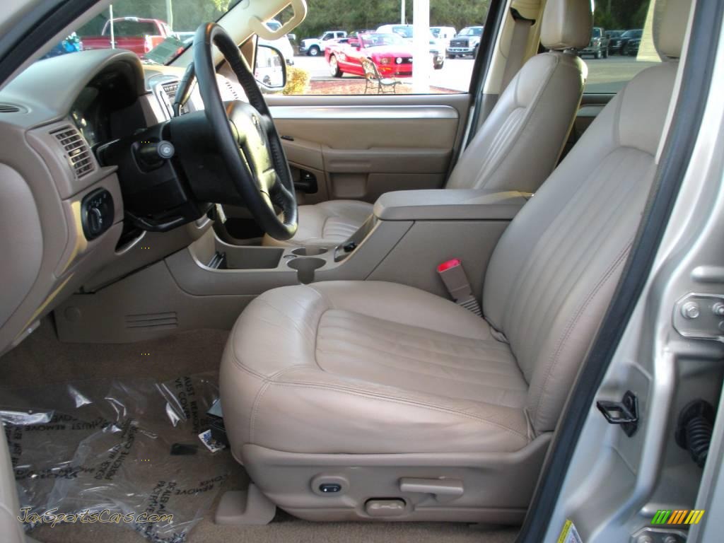 2005 Mountaineer V6 AWD - Light French Silk Metallic / Medium Dark Parchment photo #12