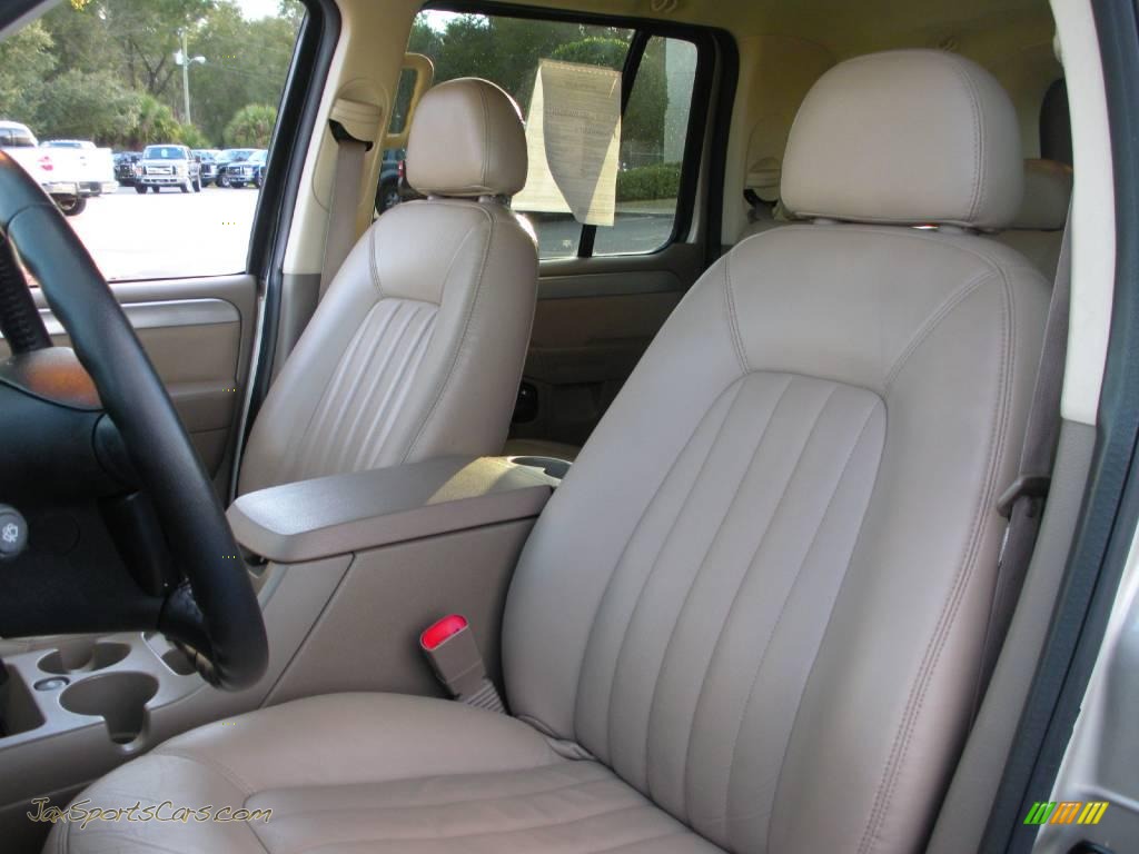 2005 Mountaineer V6 AWD - Light French Silk Metallic / Medium Dark Parchment photo #13