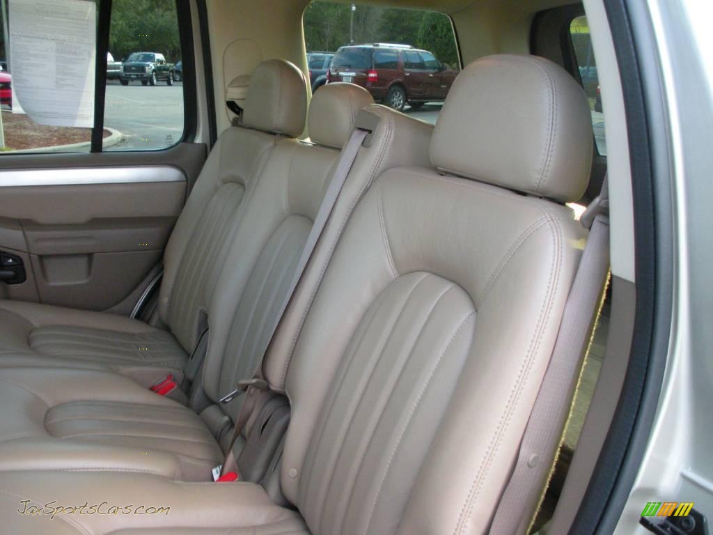 2005 Mountaineer V6 AWD - Light French Silk Metallic / Medium Dark Parchment photo #15