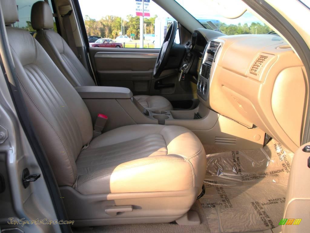 2005 Mountaineer V6 AWD - Light French Silk Metallic / Medium Dark Parchment photo #16