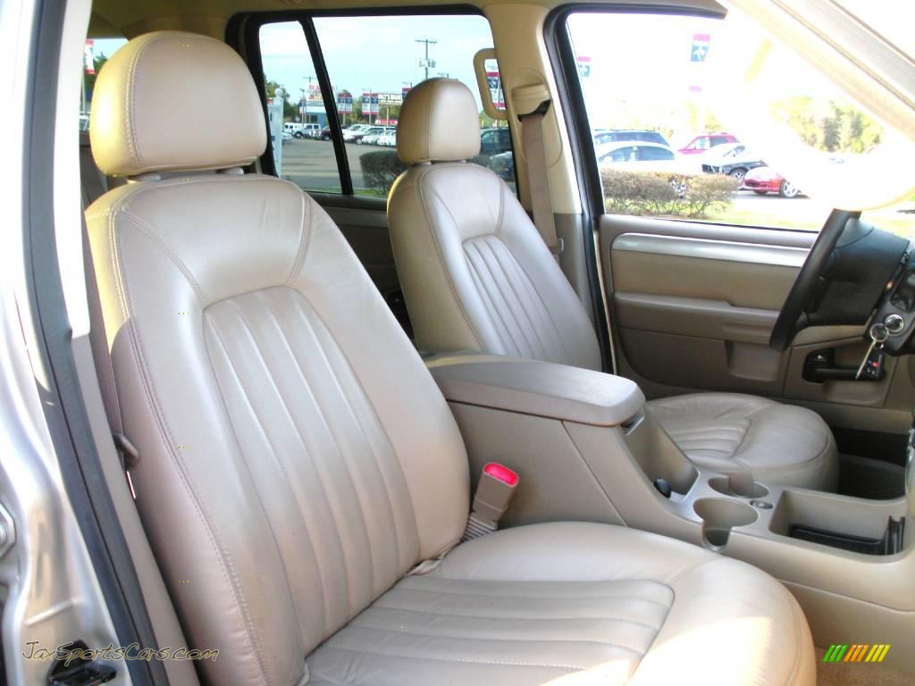 2005 Mountaineer V6 AWD - Light French Silk Metallic / Medium Dark Parchment photo #17