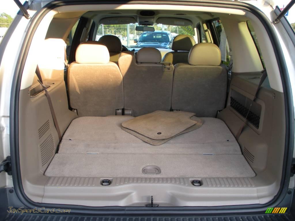 2005 Mountaineer V6 AWD - Light French Silk Metallic / Medium Dark Parchment photo #23