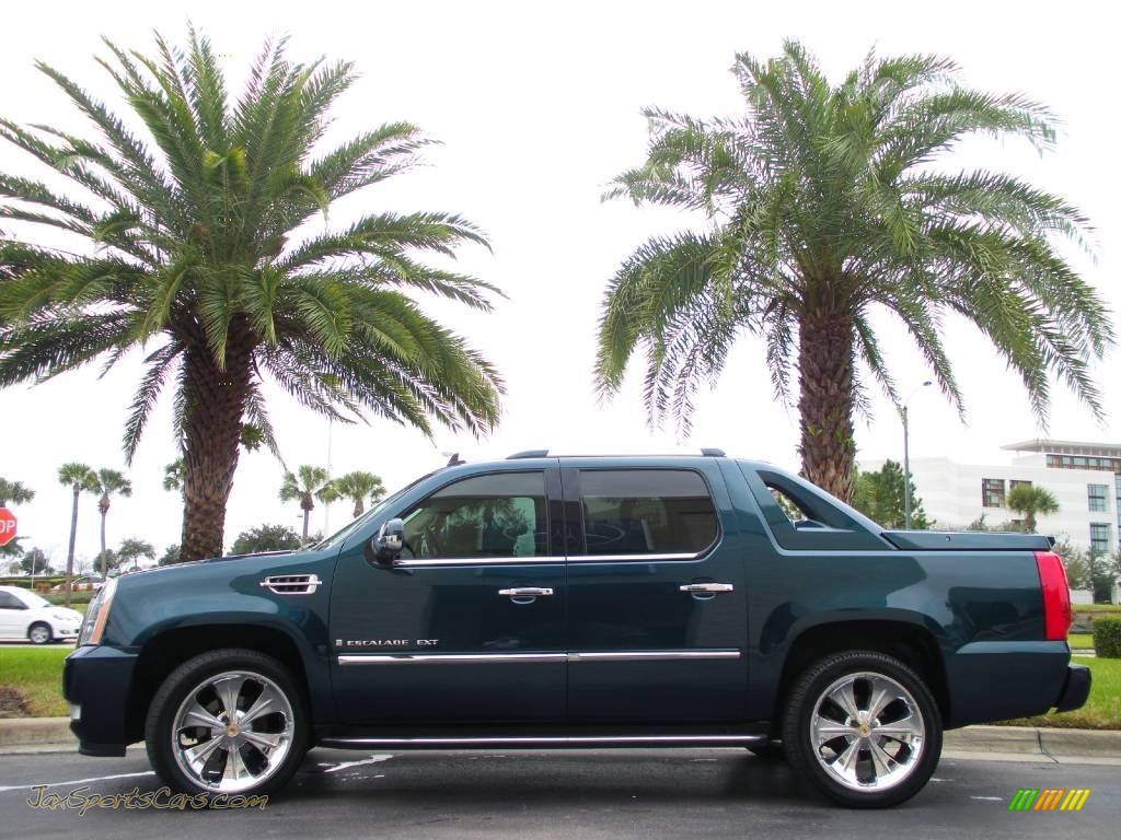 Blue Chip / Cocoa/Light Cashmere Cadillac Escalade EXT AWD