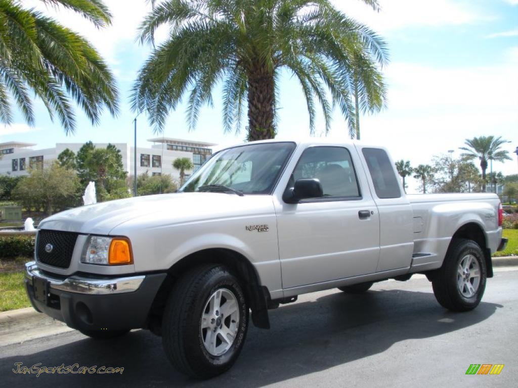 2002 Ranger XLT SuperCab 4x4 - Silver Frost Metallic / Dark Graphite photo #2