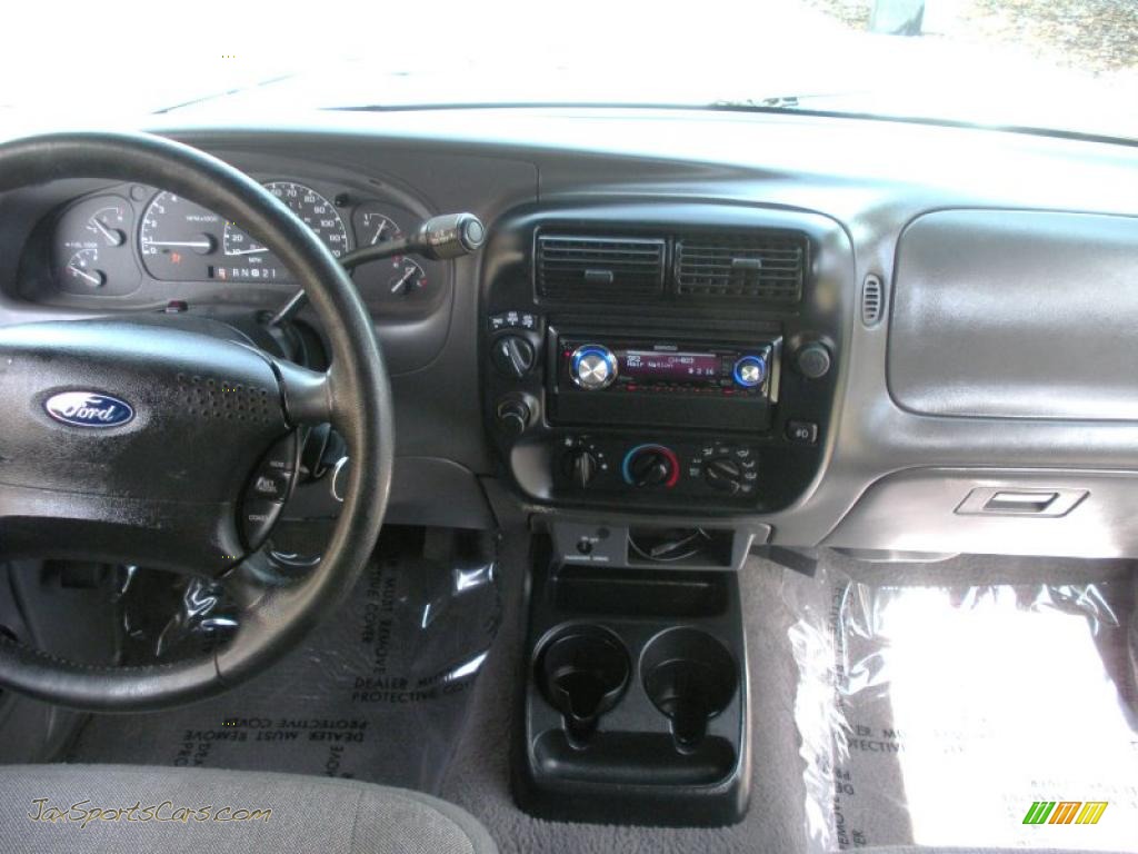 2002 Ranger XLT SuperCab 4x4 - Silver Frost Metallic / Dark Graphite photo #17