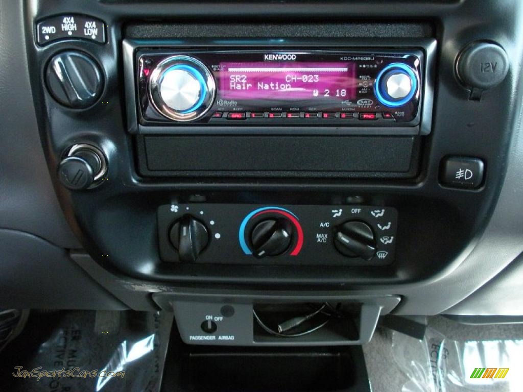 2002 Ranger XLT SuperCab 4x4 - Silver Frost Metallic / Dark Graphite photo #21