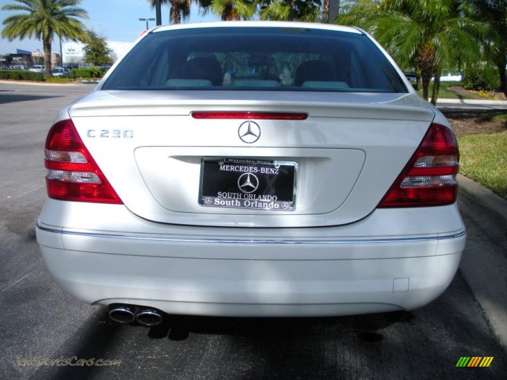 2007 C 230 Sport - Arctic White / Ash photo #7