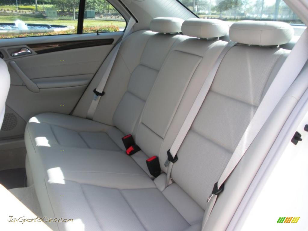 2007 C 230 Sport - Arctic White / Ash photo #15