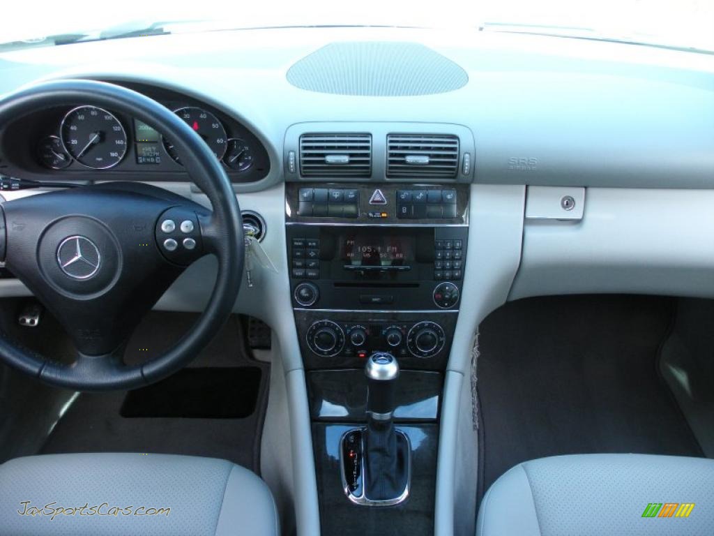 2007 C 230 Sport - Arctic White / Ash photo #18